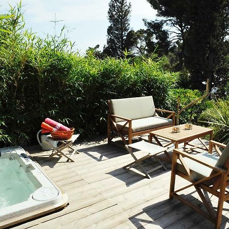 Maison d'architecte avec vue sur les Alpilles Villeneuve-lès-Avignon Extérieur photo