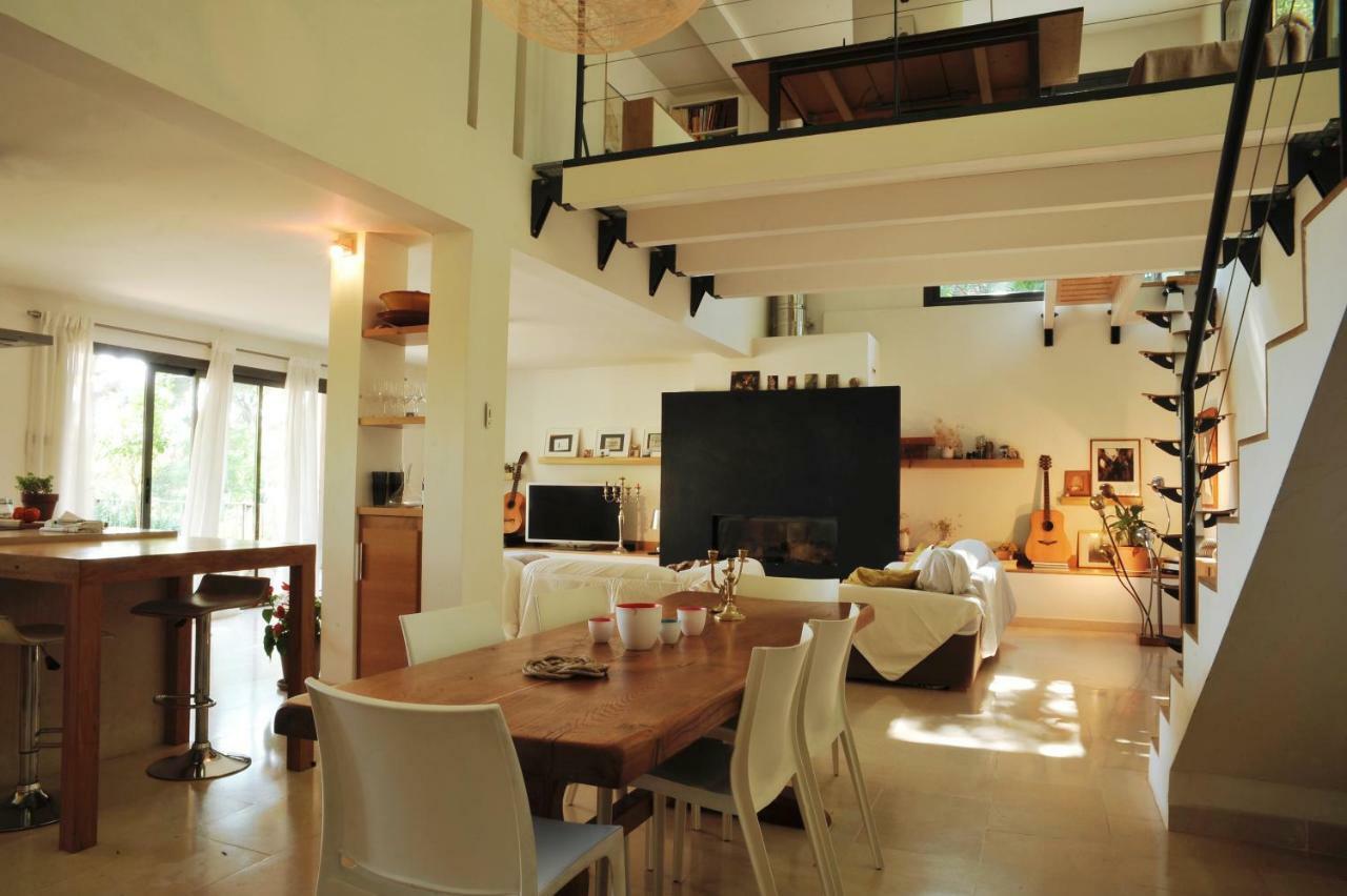 Maison d'architecte avec vue sur les Alpilles Villeneuve-lès-Avignon Extérieur photo