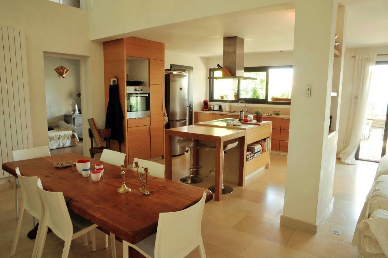 Maison d'architecte avec vue sur les Alpilles Villeneuve-lès-Avignon Extérieur photo