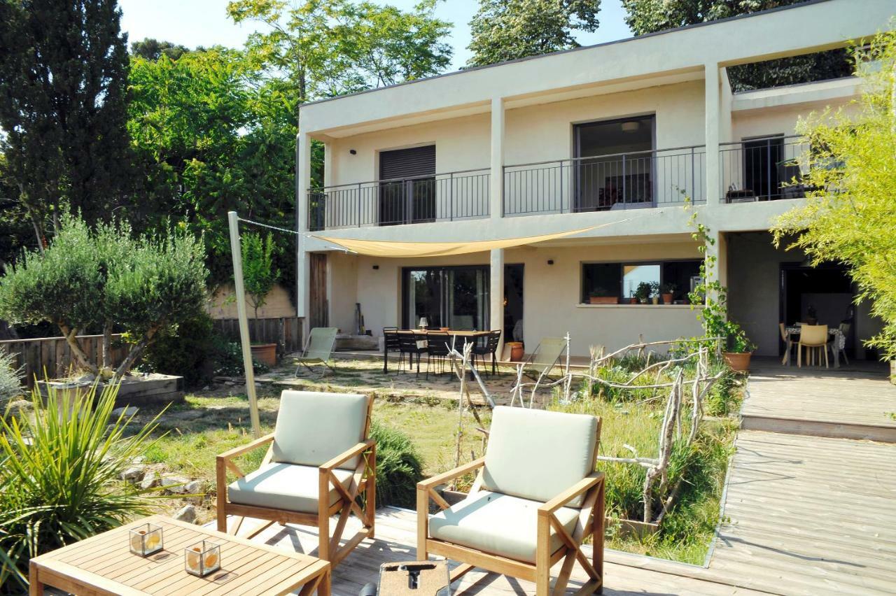 Maison d'architecte avec vue sur les Alpilles Villeneuve-lès-Avignon Extérieur photo